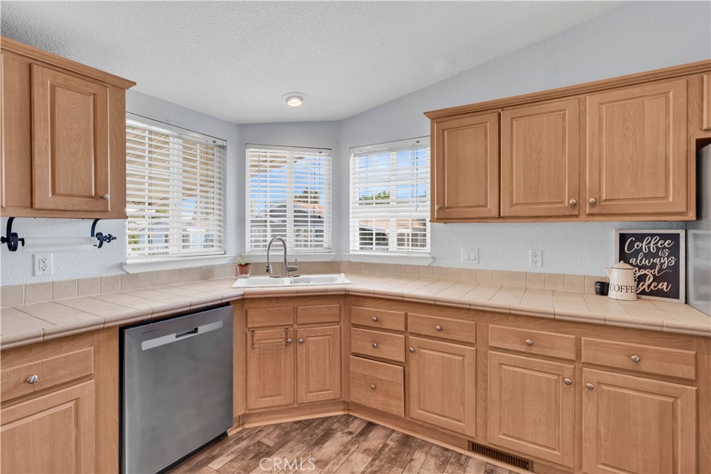 1550 Rimpau Avenue 152