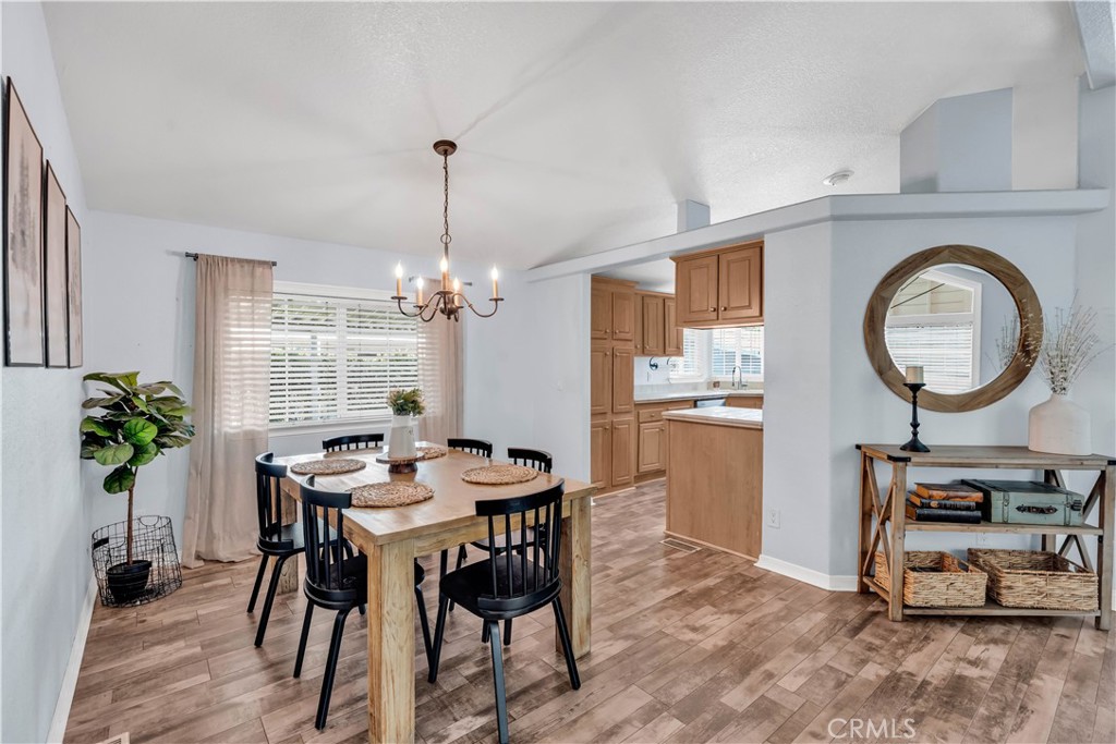 1550 Rimpau Avenue 152