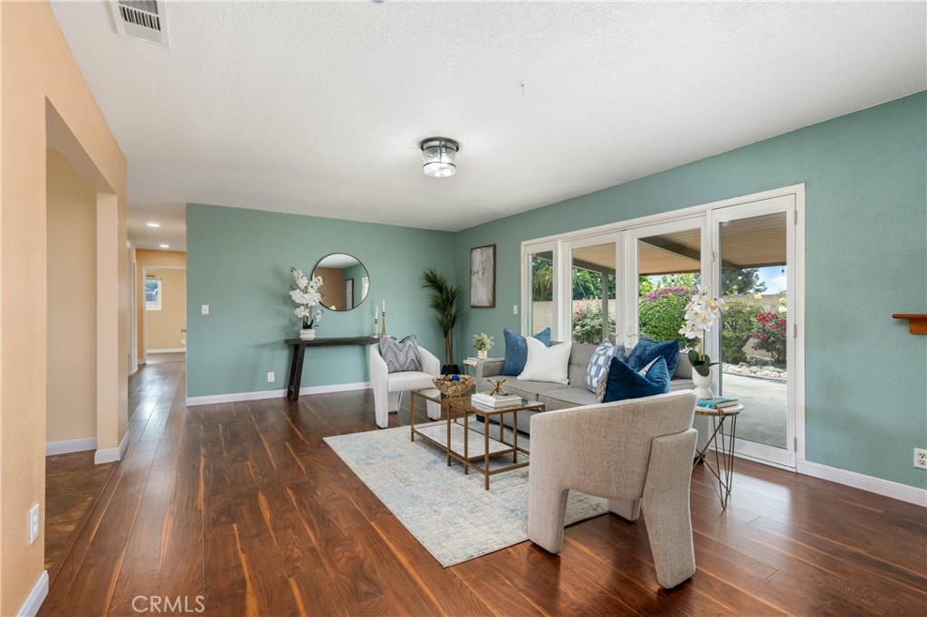 8535 La Vine Street
