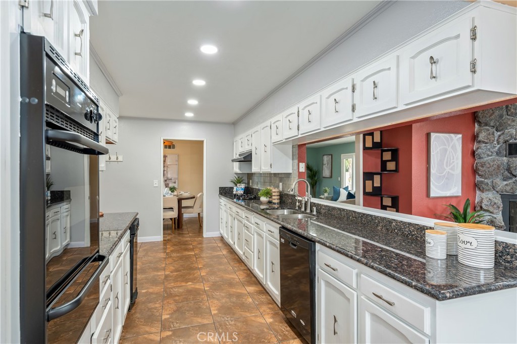 8535 La Vine Street