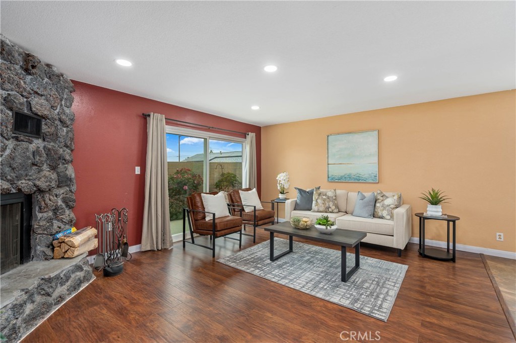 8535 La Vine Street