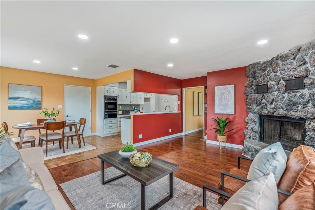 8535 La Vine Street