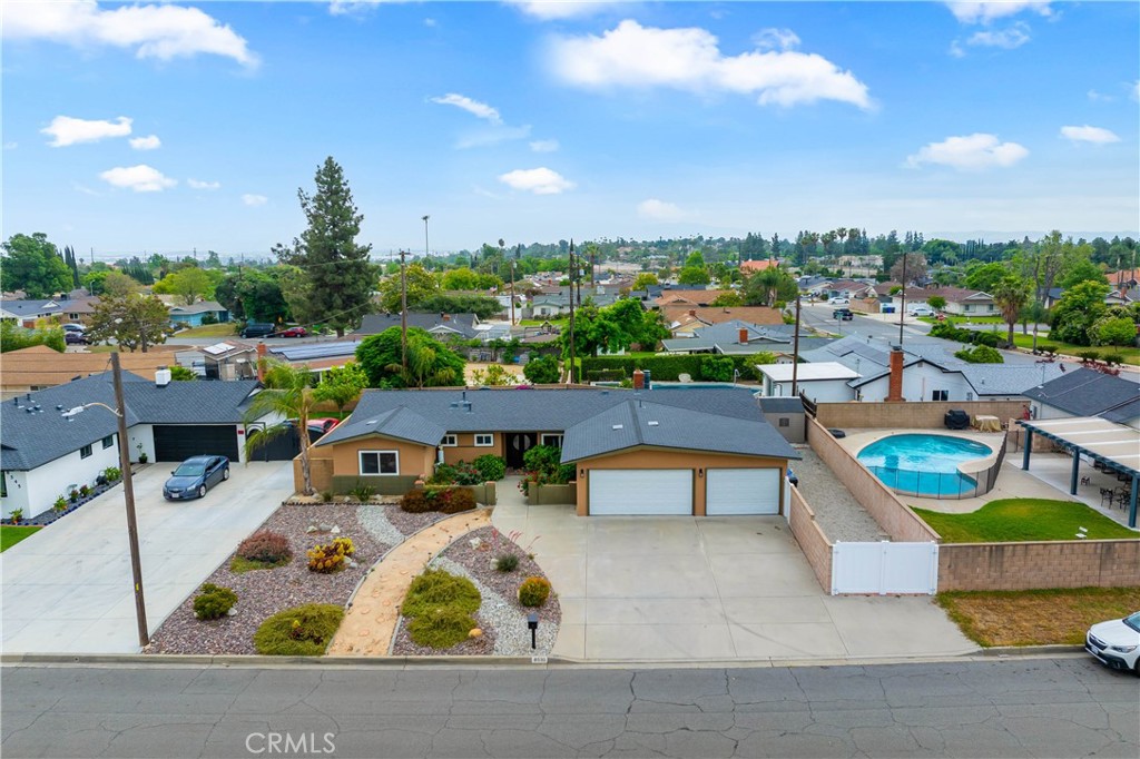 8535 La Vine Street