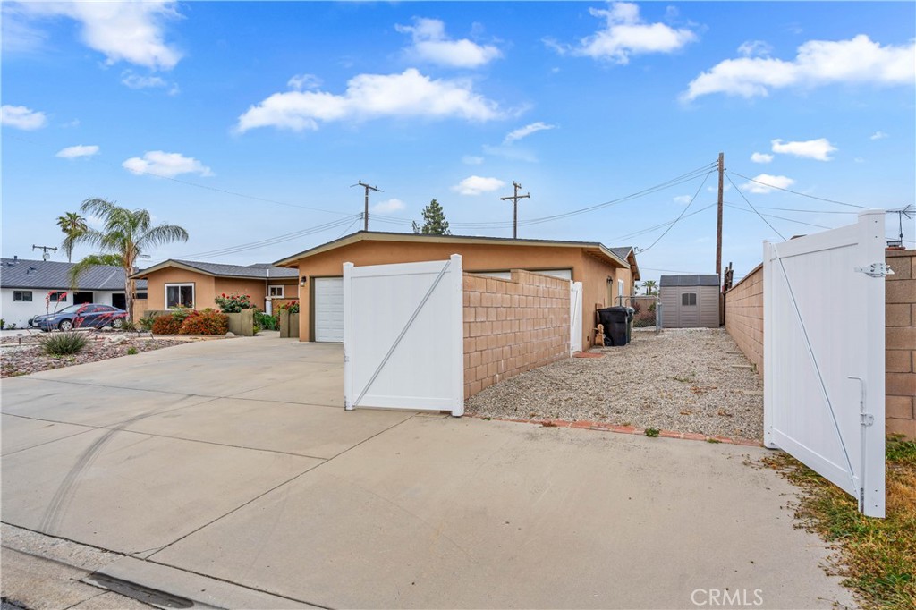 8535 La Vine Street