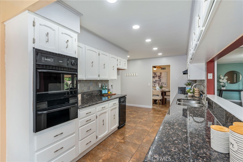 8535 La Vine Street