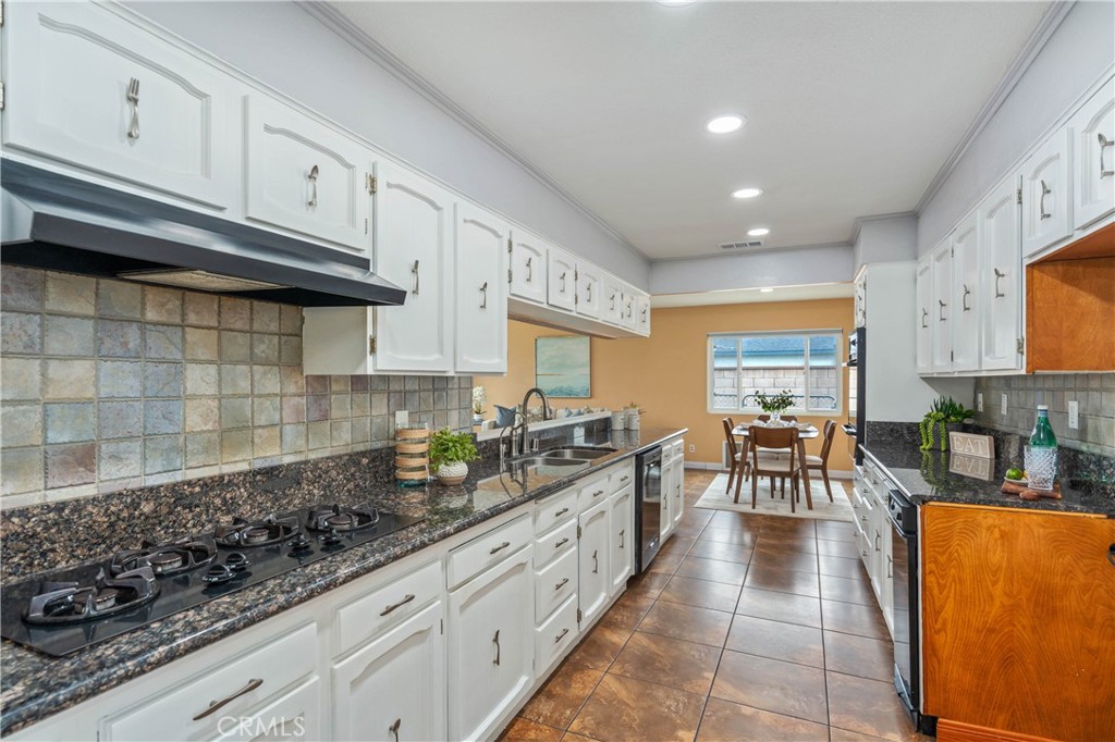 8535 La Vine Street