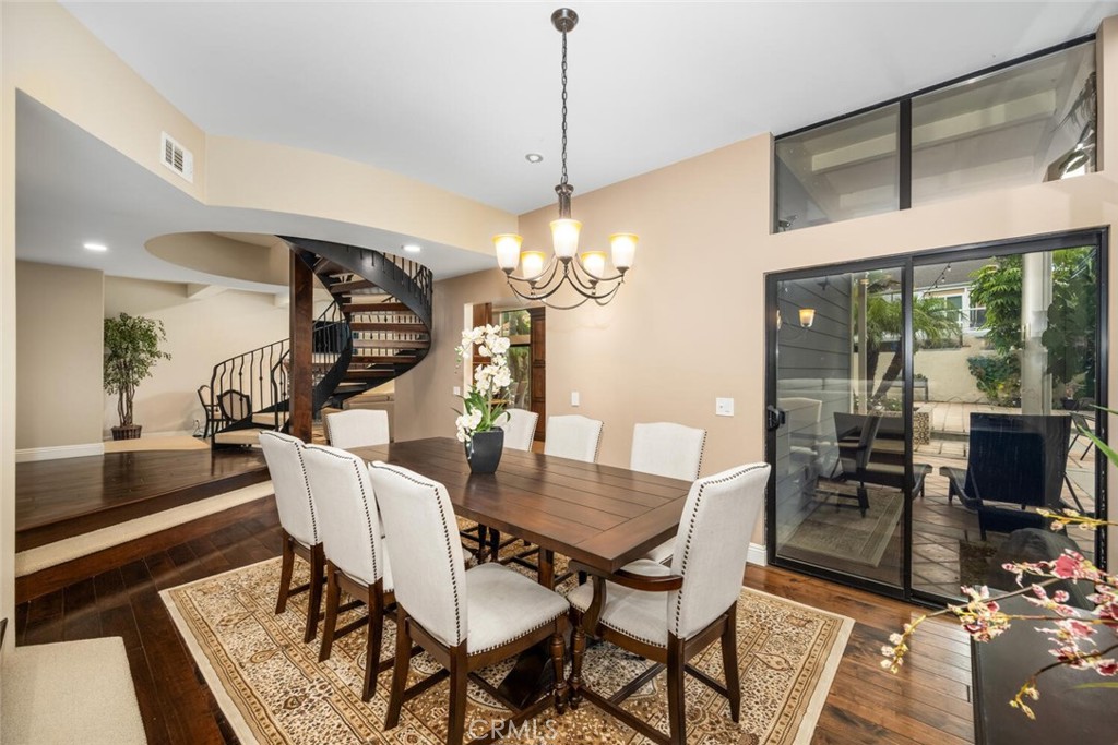 16282 Mandalay Circle