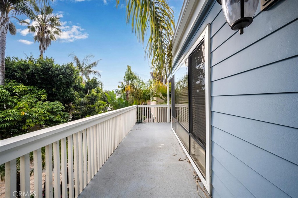 16282 Mandalay Circle