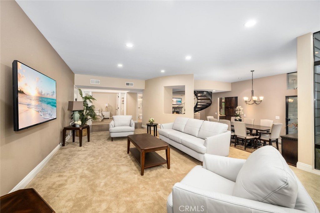 16282 Mandalay Circle