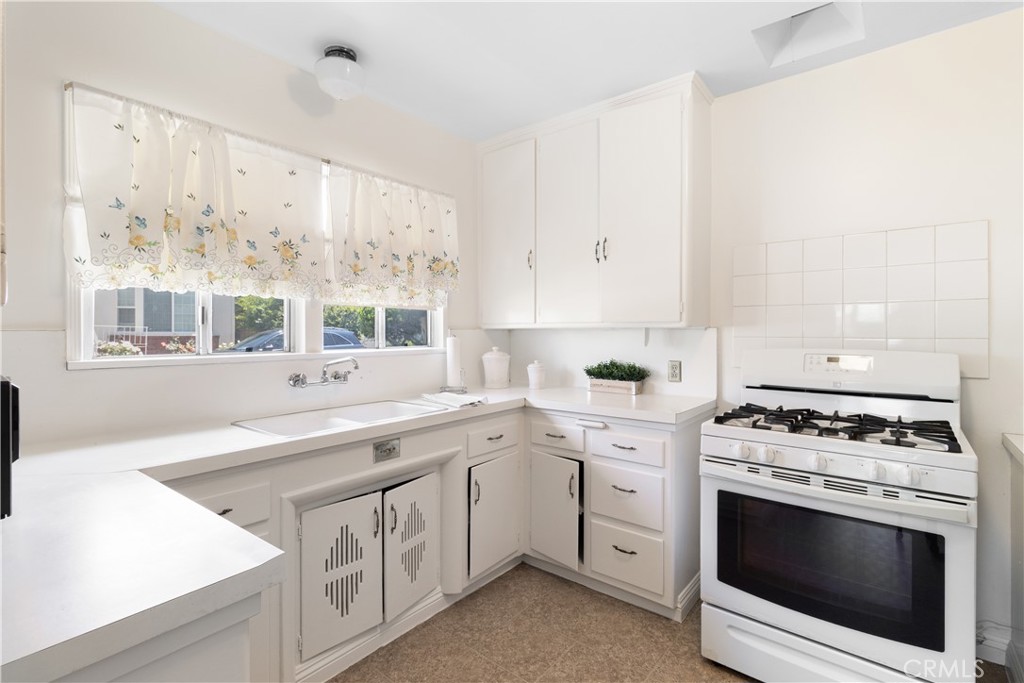 7933 Rhea Vista Drive