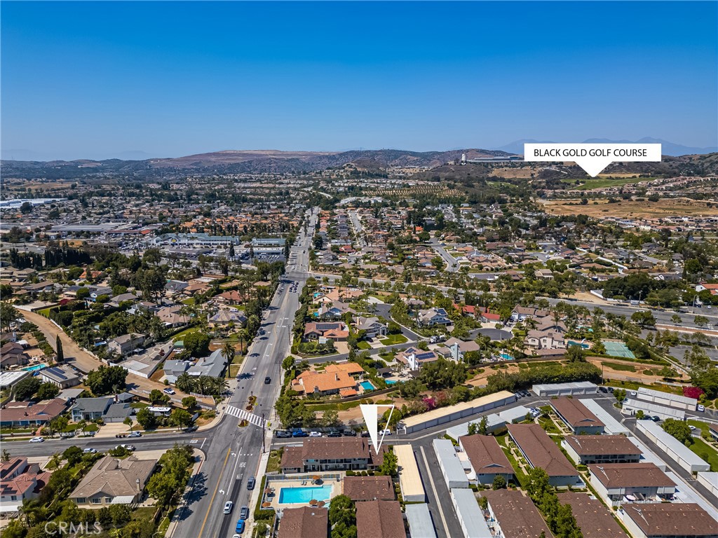 4514 Jamestown
