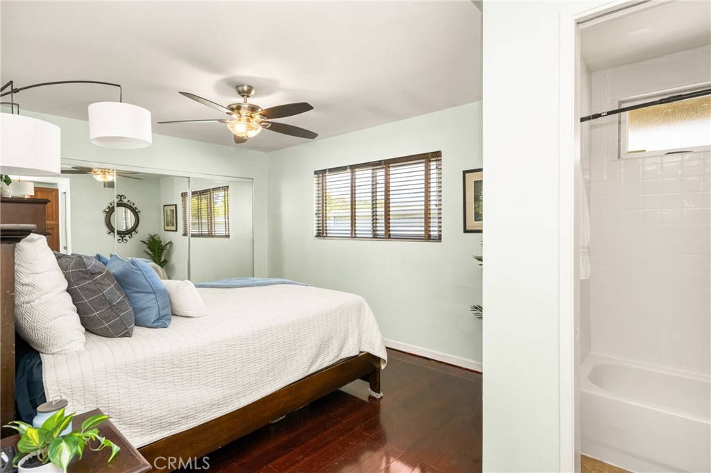 4514 Jamestown