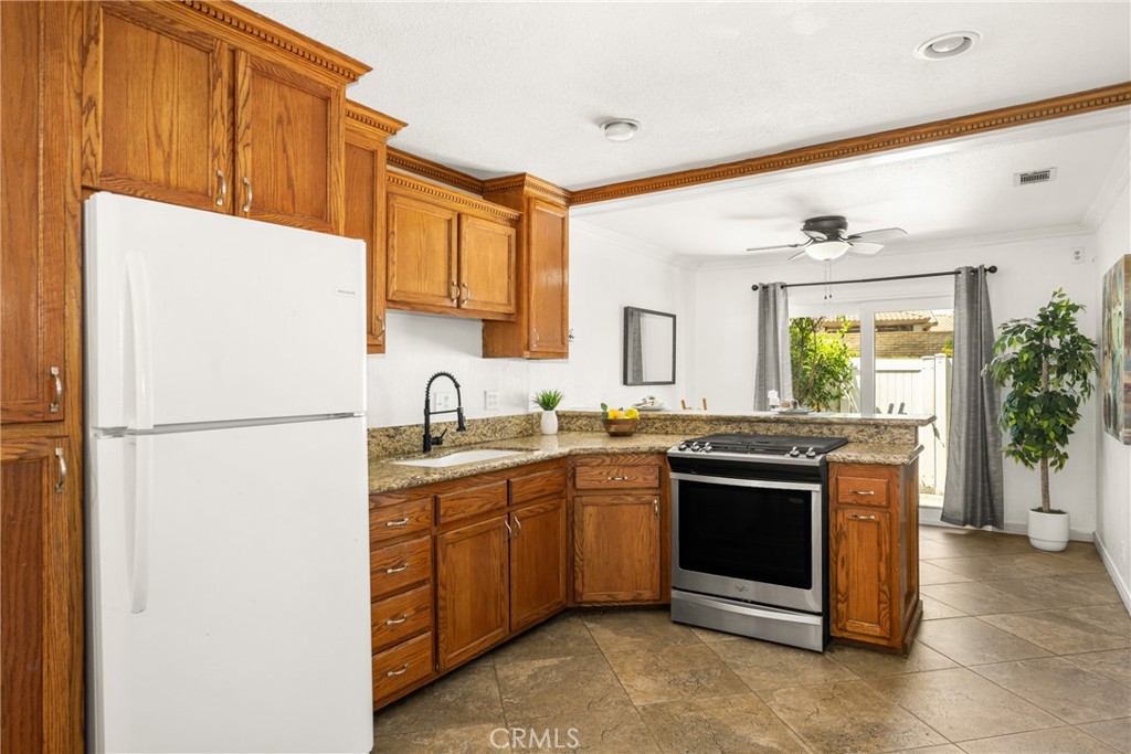 4514 Jamestown