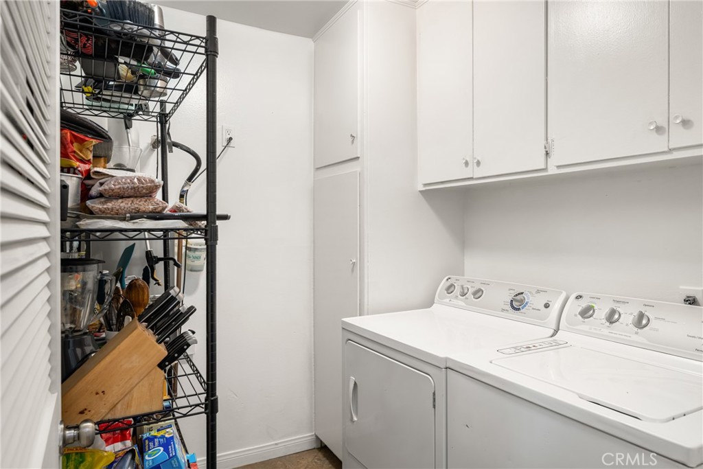 4514 Jamestown