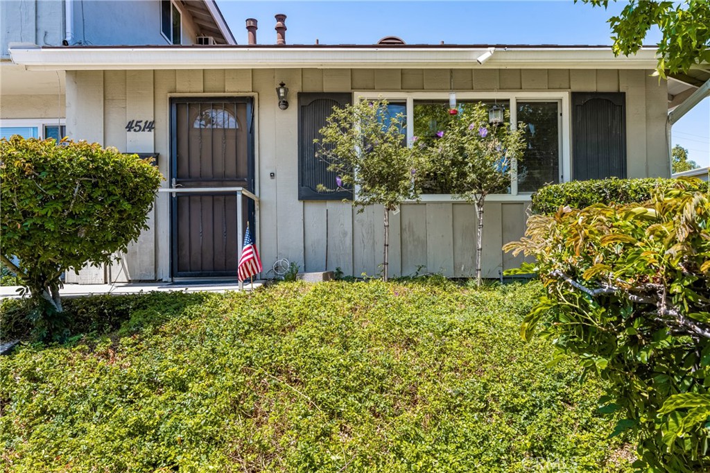 4514 Jamestown