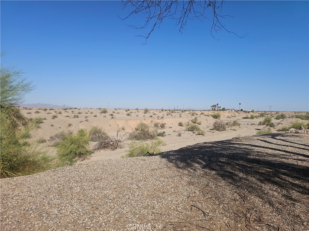 7568 Acoma Trail