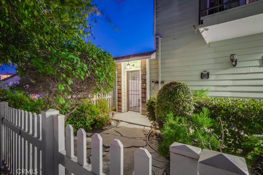 1775 Freeman Avenue 304