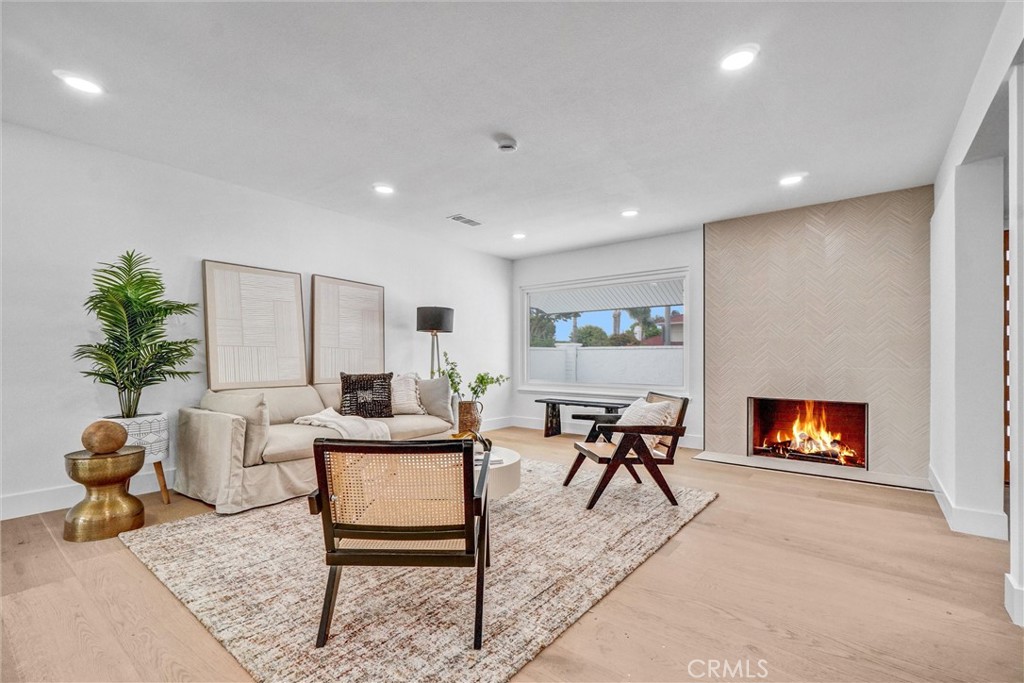 9171 Regatta Drive