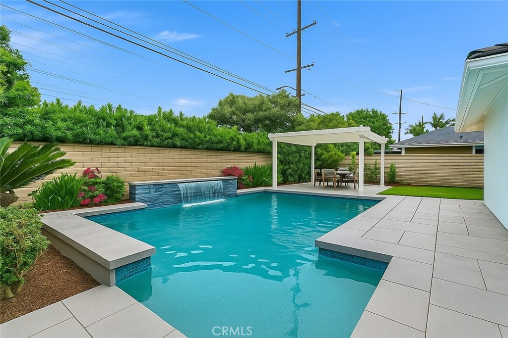 9171 Regatta Drive