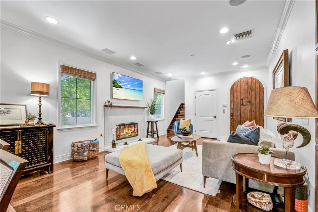 638 Sierra Madre Blvd D