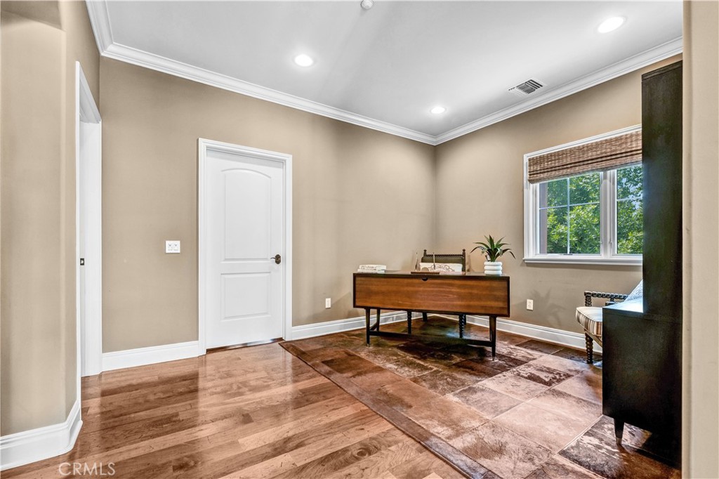 638 Sierra Madre Blvd D