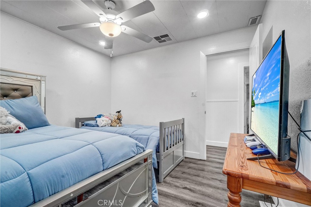 1616 S Euclid Street 23