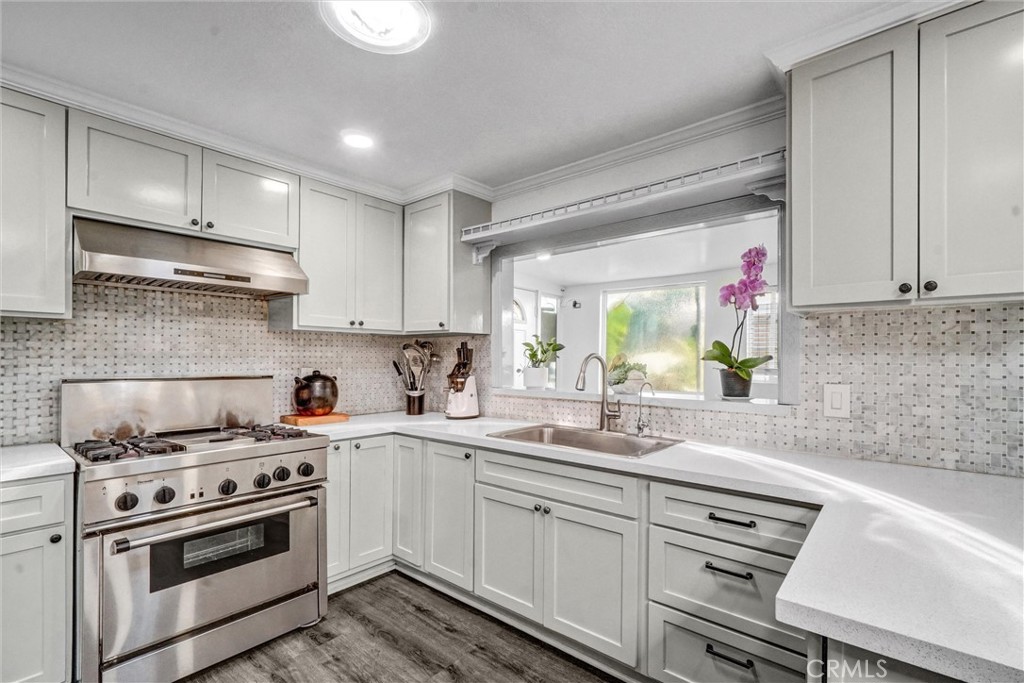 1616 S Euclid Street 23