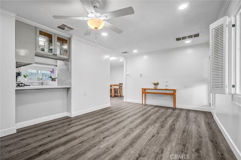 1616 S Euclid Street 23