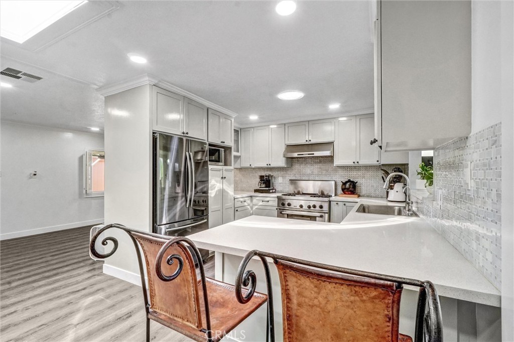 1616 S Euclid Street 23