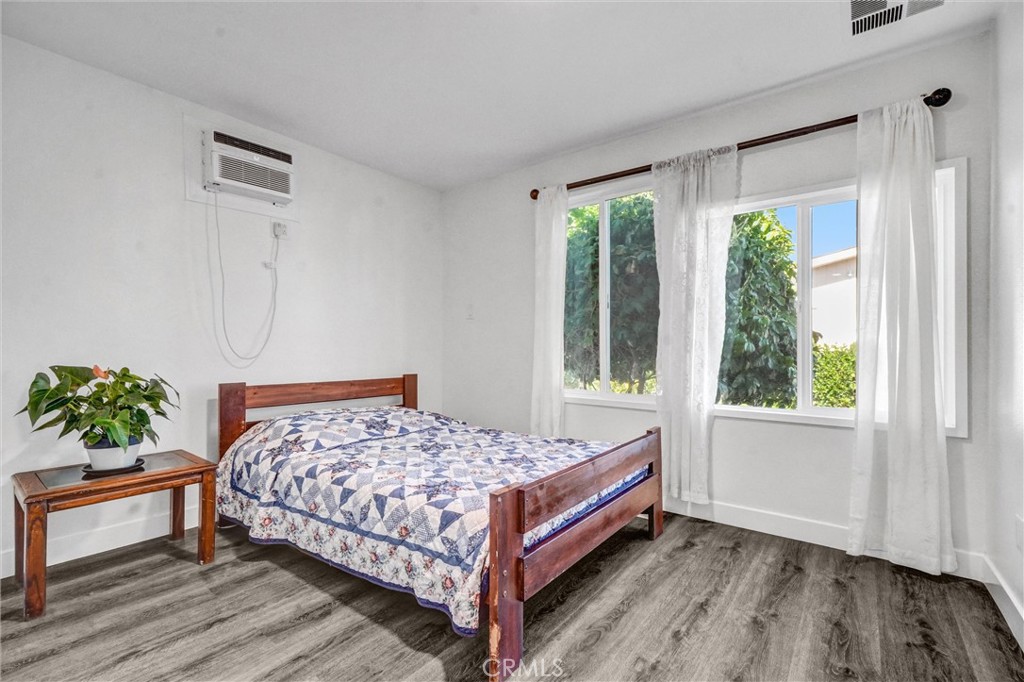 1616 S Euclid Street 23