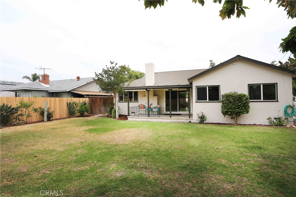 321 S Beachy Place