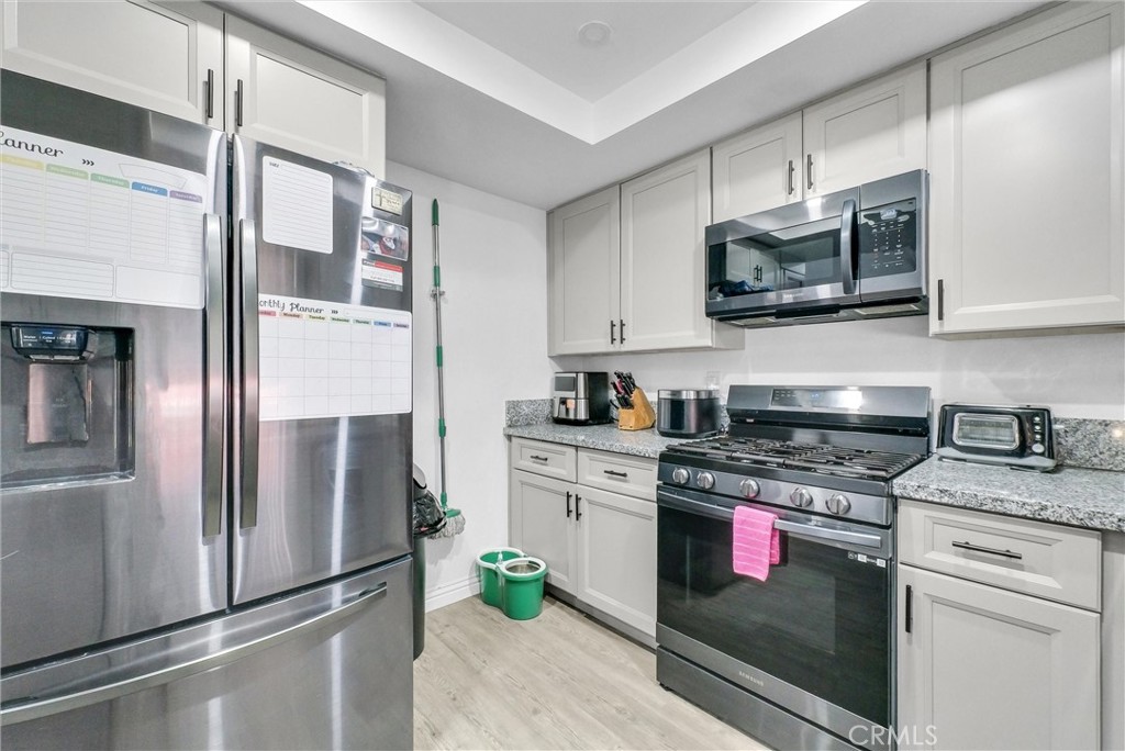 1264 N Mulberry Avenue