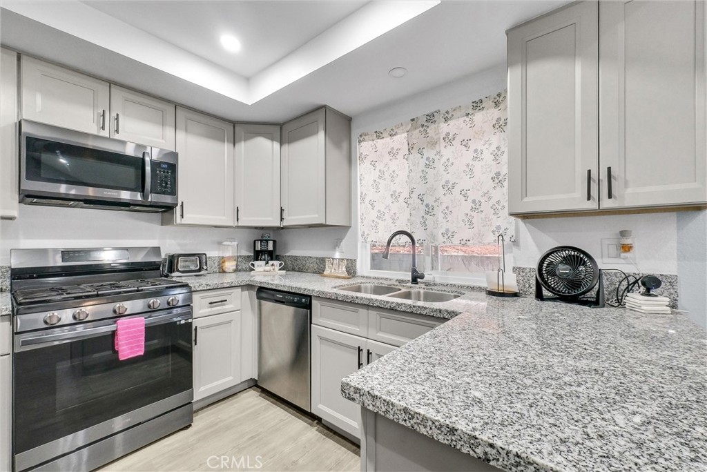 1264 N Mulberry Avenue