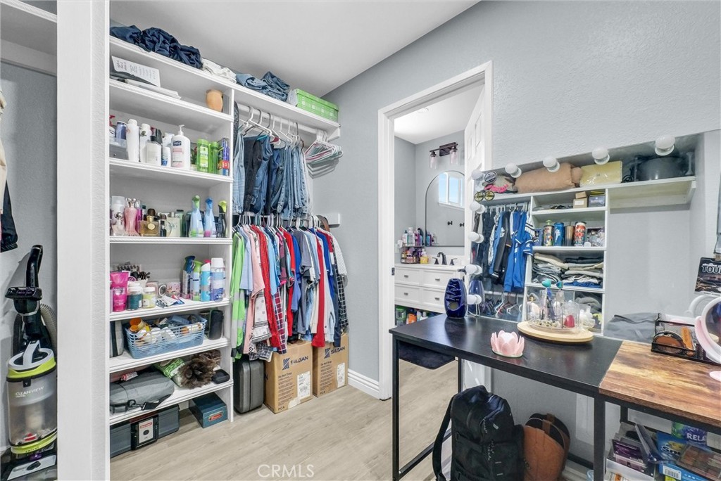 1264 N Mulberry Avenue