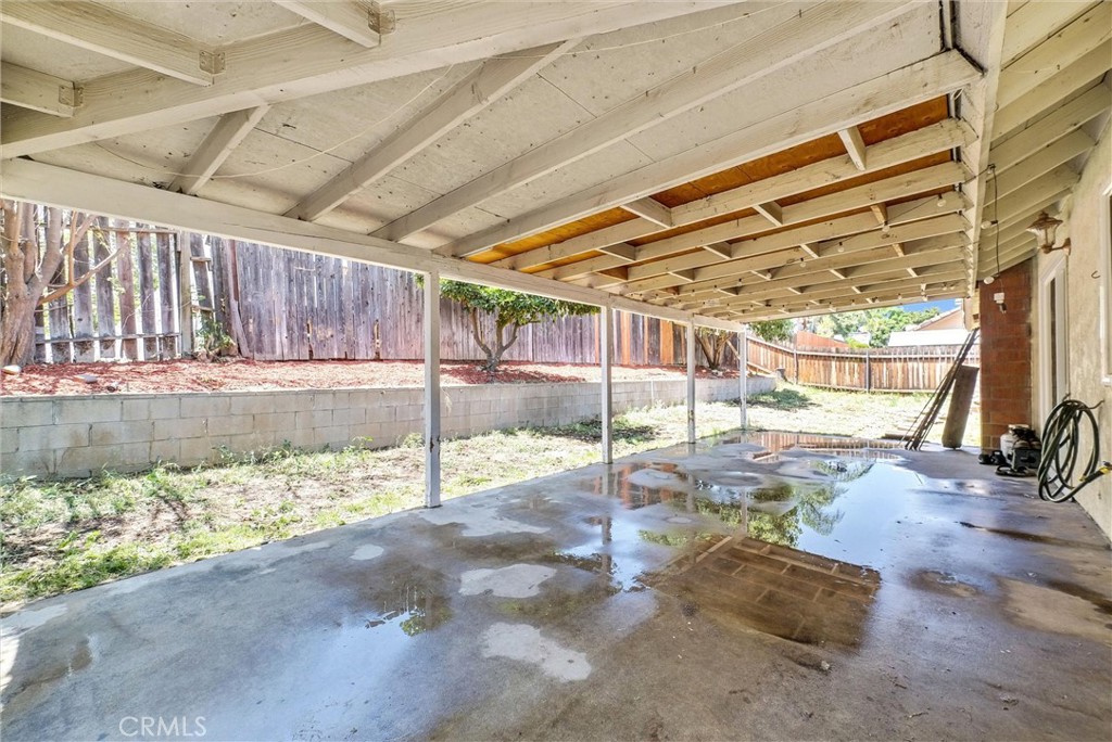 1264 N Mulberry Avenue