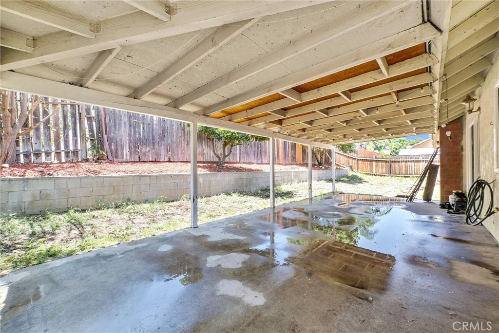 1264 N Mulberry Avenue