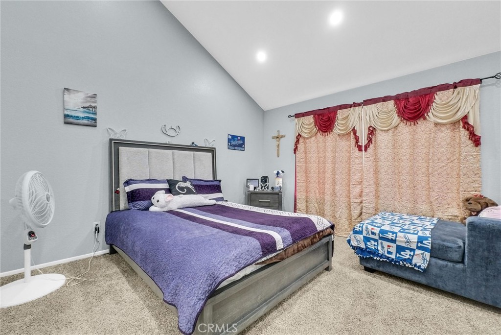 1264 N Mulberry Avenue