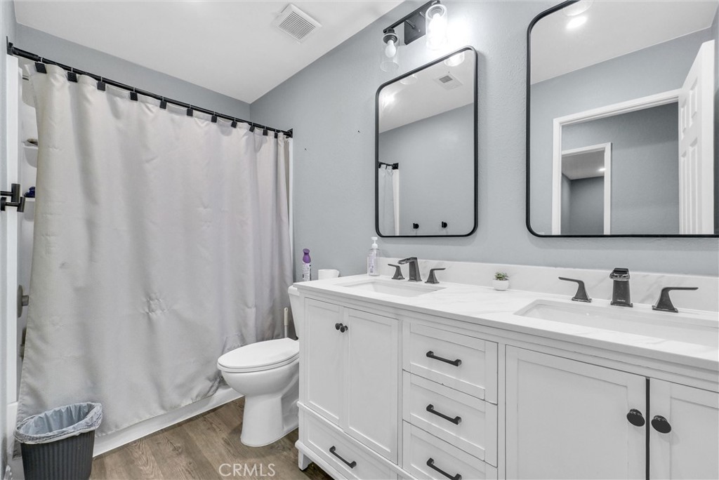 1264 N Mulberry Avenue