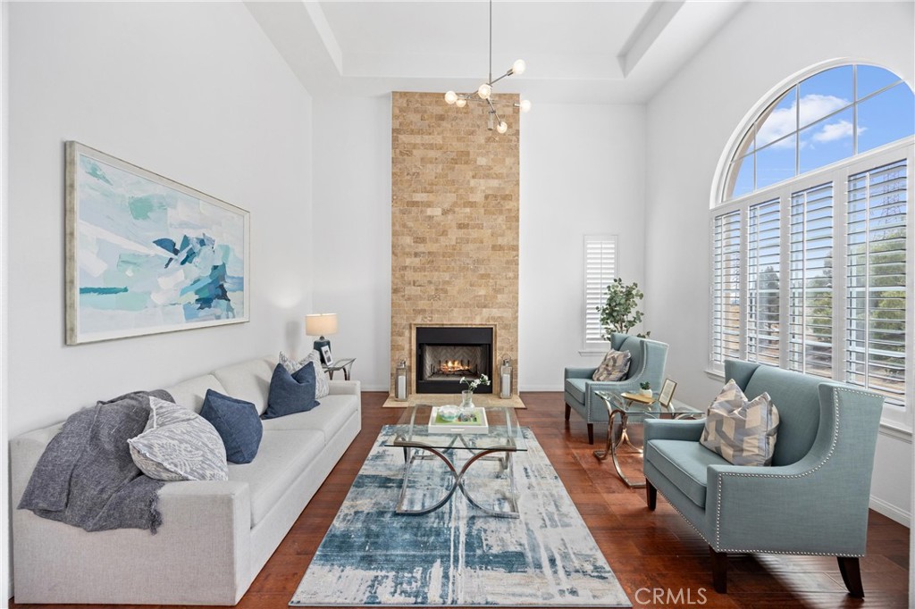 2421 N Feather Hill Drive