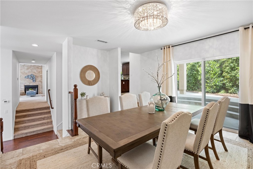 2421 N Feather Hill Drive