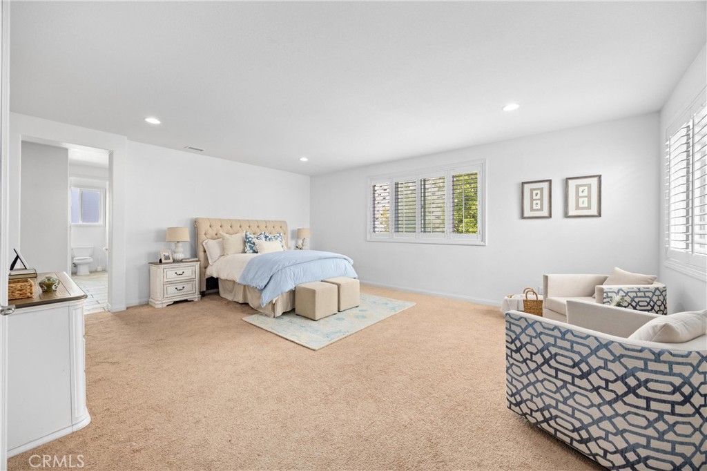 2421 N Feather Hill Drive