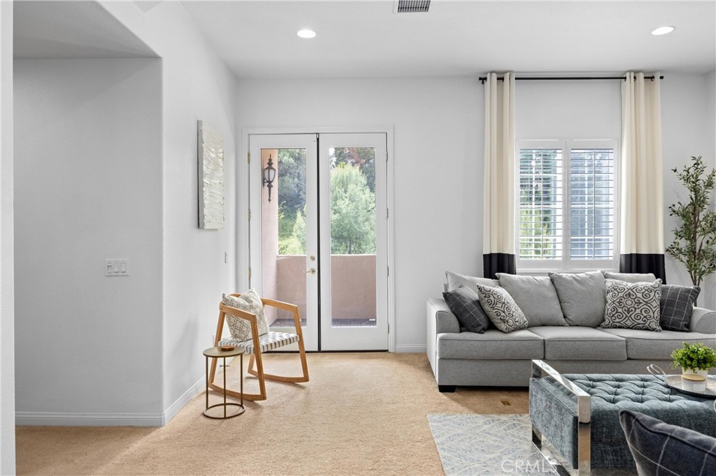 2421 N Feather Hill Drive