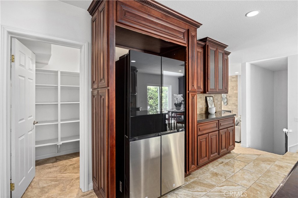 2421 N Feather Hill Drive