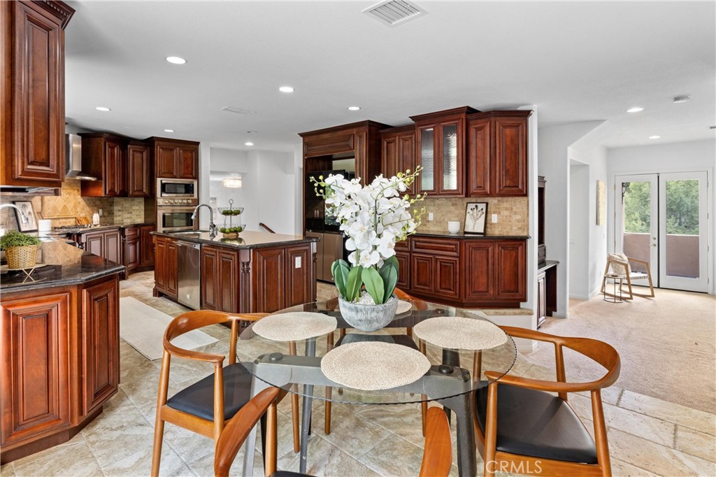 2421 N Feather Hill Drive