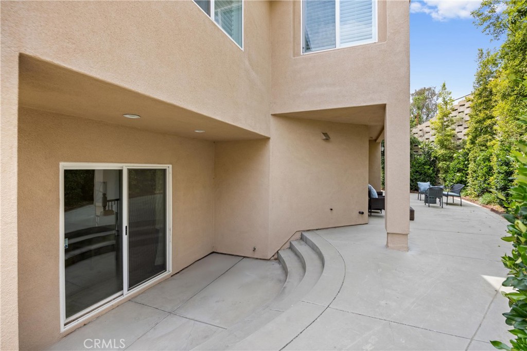 2421 N Feather Hill Drive