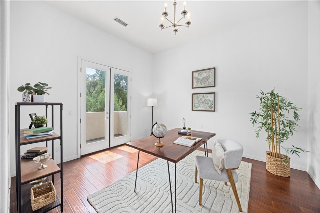 2421 N Feather Hill Drive