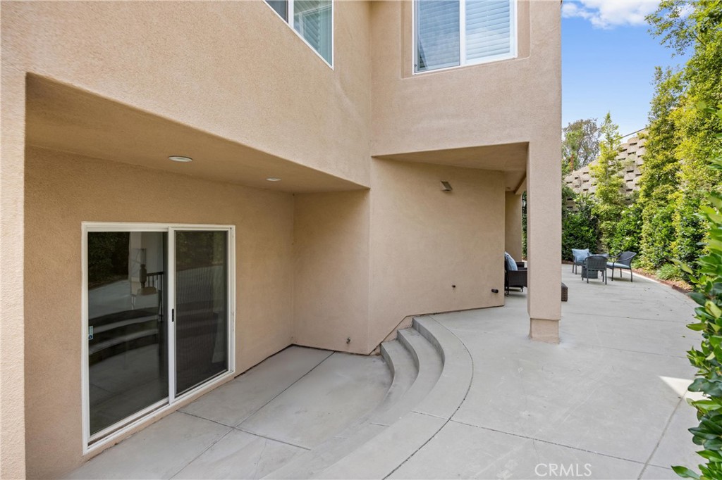 2421 N Feather Hill Drive