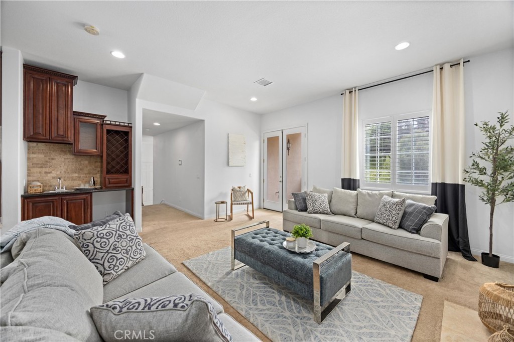 2421 N Feather Hill Drive