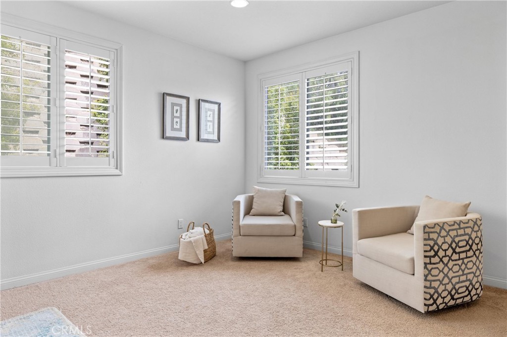 2421 N Feather Hill Drive