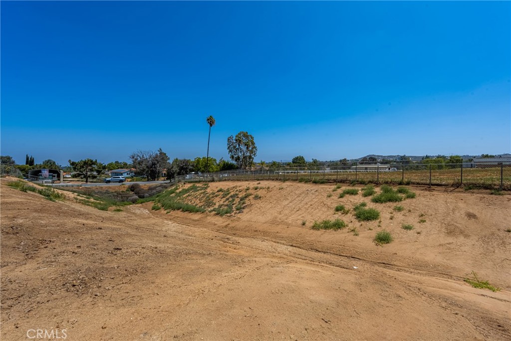 16481 Valle Vista Way